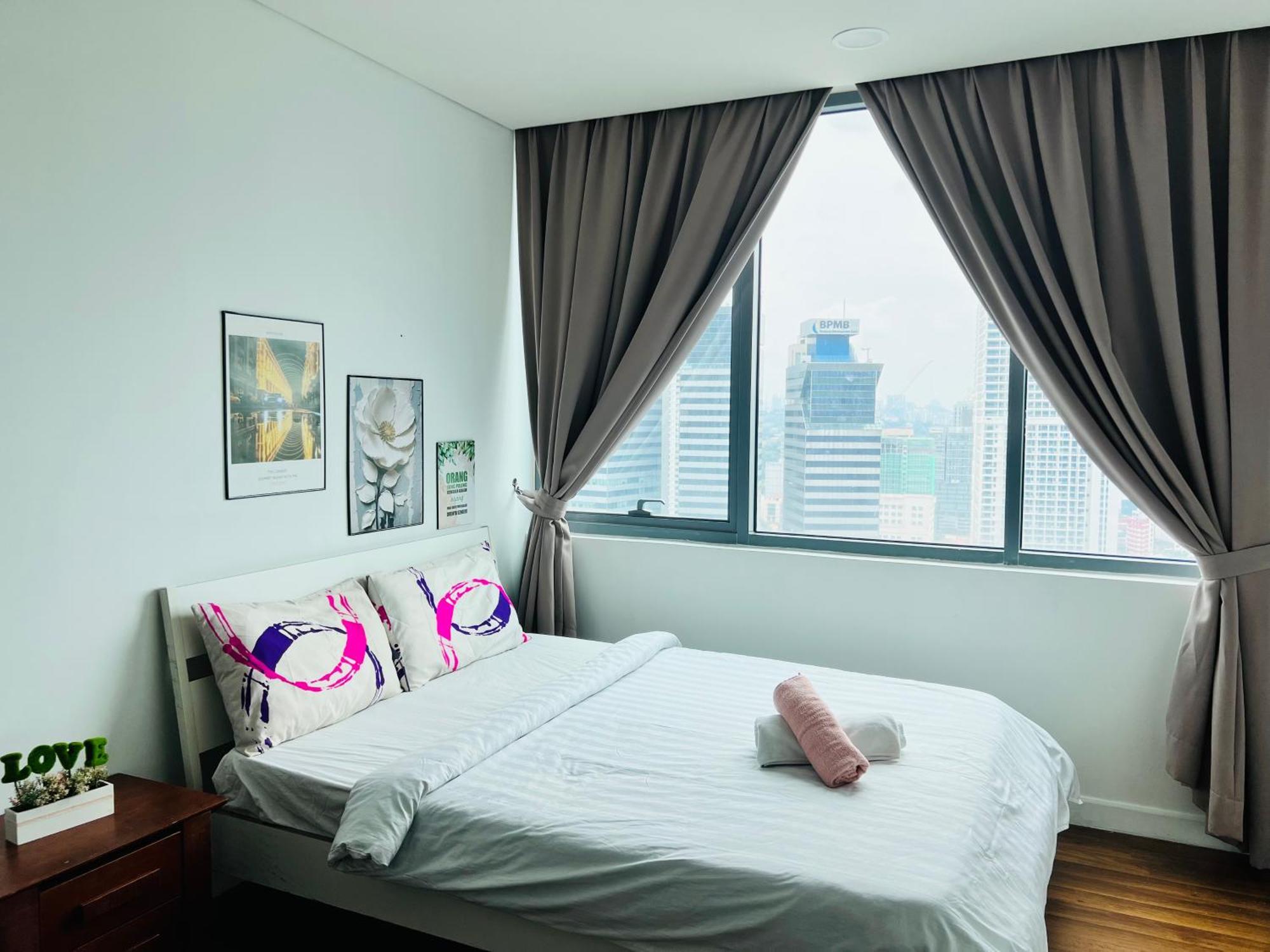 Mercu Summer Suites Klcc By Sweet Home Kuala Lumpur Exterior photo